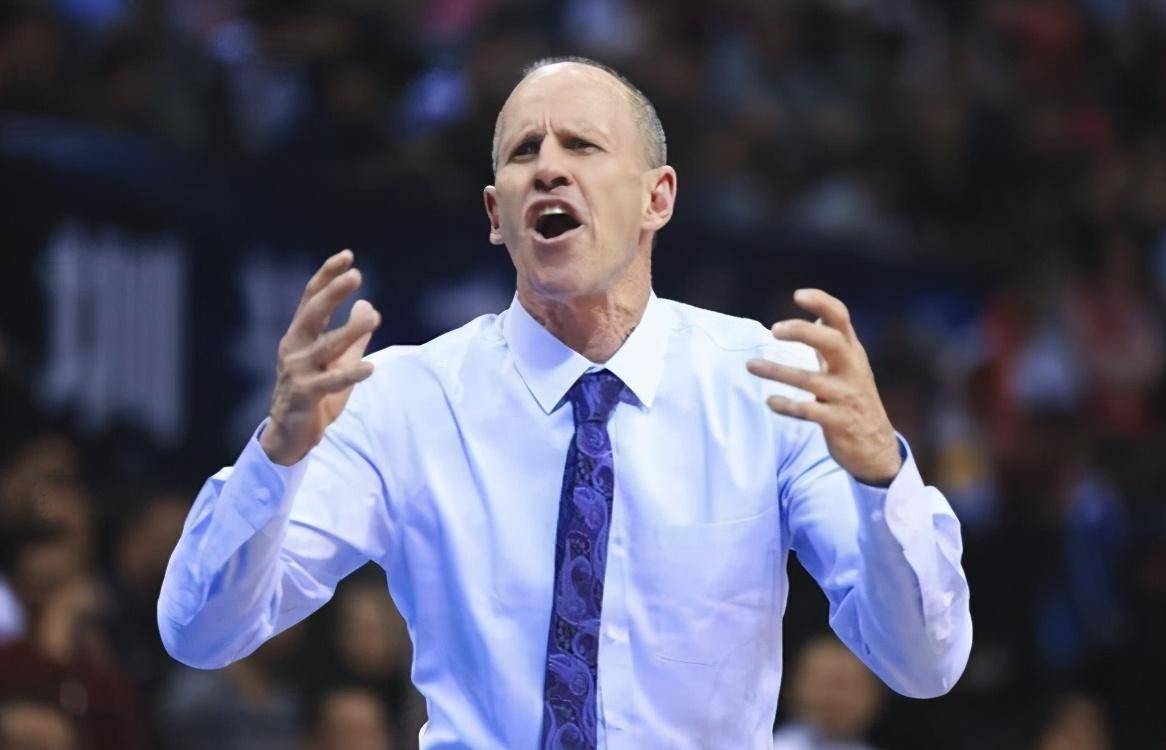 包含科维托娃遭遇十二连败，中国队教练面临压力！的词条